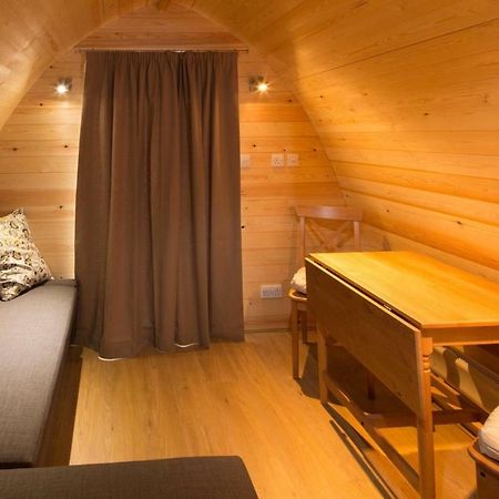 Mallow Glamping Pod Τσέλτενχαμ Εξωτερικό φωτογραφία