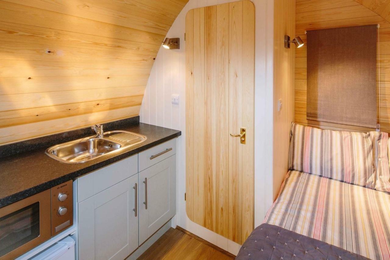 Mallow Glamping Pod Τσέλτενχαμ Εξωτερικό φωτογραφία